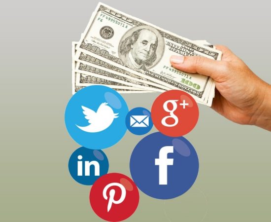 earn-money-Using-Social-Media